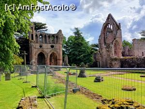 [P33] alta perspectiva cu ruinele de la Dryburgh » foto by dawnsash
 - 
<span class="allrVoted glyphicon glyphicon-heart hidden" id="av1304994"></span>
<a class="m-l-10 hidden" id="sv1304994" onclick="voting_Foto_DelVot(,1304994,6898)" role="button">șterge vot <span class="glyphicon glyphicon-remove"></span></a>
<a id="v91304994" class=" c-red"  onclick="voting_Foto_SetVot(1304994)" role="button"><span class="glyphicon glyphicon-heart-empty"></span> <b>LIKE</b> = Votează poza</a> <img class="hidden"  id="f1304994W9" src="/imagini/loader.gif" border="0" /><span class="AjErrMes hidden" id="e1304994ErM"></span>
