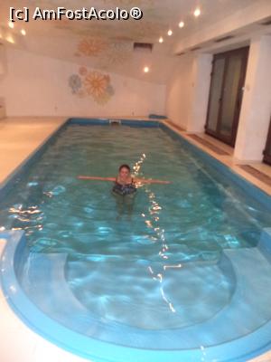 [P21] La piscina (in afara de mine in bazin) vedeti florile de pe tavan si perete. Iar prin 3 orificii situate in aceasta parte a piscinei pe unde se si intra se face recircularea apei cu incalzirea ei. » foto by mishu
 - 
<span class="allrVoted glyphicon glyphicon-heart hidden" id="av732724"></span>
<a class="m-l-10 hidden" id="sv732724" onclick="voting_Foto_DelVot(,732724,6916)" role="button">șterge vot <span class="glyphicon glyphicon-remove"></span></a>
<a id="v9732724" class=" c-red"  onclick="voting_Foto_SetVot(732724)" role="button"><span class="glyphicon glyphicon-heart-empty"></span> <b>LIKE</b> = Votează poza</a> <img class="hidden"  id="f732724W9" src="/imagini/loader.gif" border="0" /><span class="AjErrMes hidden" id="e732724ErM"></span>