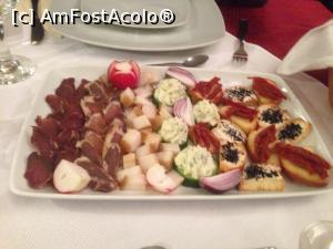 [P44] Aperitivele din a doua seara cu pastrama vitel si por vietnamez, sunca, pasta branza, icre negre si rosii uscate si ceapa de rigoare.  » foto by mishu
 - 
<span class="allrVoted glyphicon glyphicon-heart hidden" id="av732748"></span>
<a class="m-l-10 hidden" id="sv732748" onclick="voting_Foto_DelVot(,732748,6916)" role="button">șterge vot <span class="glyphicon glyphicon-remove"></span></a>
<a id="v9732748" class=" c-red"  onclick="voting_Foto_SetVot(732748)" role="button"><span class="glyphicon glyphicon-heart-empty"></span> <b>LIKE</b> = Votează poza</a> <img class="hidden"  id="f732748W9" src="/imagini/loader.gif" border="0" /><span class="AjErrMes hidden" id="e732748ErM"></span>
