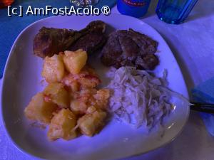 [P12] Complexul Alpina Casi - mix grill cu cartofi şi salată de varză murată » foto by nicole33
 - 
<span class="allrVoted glyphicon glyphicon-heart hidden" id="av1419611"></span>
<a class="m-l-10 hidden" id="sv1419611" onclick="voting_Foto_DelVot(,1419611,6921)" role="button">șterge vot <span class="glyphicon glyphicon-remove"></span></a>
<a id="v91419611" class=" c-red"  onclick="voting_Foto_SetVot(1419611)" role="button"><span class="glyphicon glyphicon-heart-empty"></span> <b>LIKE</b> = Votează poza</a> <img class="hidden"  id="f1419611W9" src="/imagini/loader.gif" border="0" /><span class="AjErrMes hidden" id="e1419611ErM"></span>