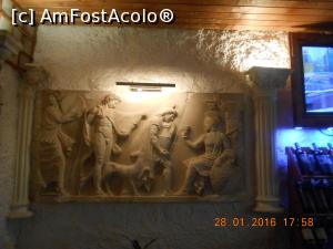 [P05] Un basorelief ce împodobește un perete.  » foto by Rodel
 - 
<span class="allrVoted glyphicon glyphicon-heart hidden" id="av716626"></span>
<a class="m-l-10 hidden" id="sv716626" onclick="voting_Foto_DelVot(,716626,6927)" role="button">șterge vot <span class="glyphicon glyphicon-remove"></span></a>
<a id="v9716626" class=" c-red"  onclick="voting_Foto_SetVot(716626)" role="button"><span class="glyphicon glyphicon-heart-empty"></span> <b>LIKE</b> = Votează poza</a> <img class="hidden"  id="f716626W9" src="/imagini/loader.gif" border="0" /><span class="AjErrMes hidden" id="e716626ErM"></span>