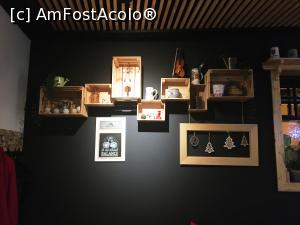 [P15] Decor din salonul Crișanei » foto by AZE
 - 
<span class="allrVoted glyphicon glyphicon-heart hidden" id="av1137035"></span>
<a class="m-l-10 hidden" id="sv1137035" onclick="voting_Foto_DelVot(,1137035,6927)" role="button">șterge vot <span class="glyphicon glyphicon-remove"></span></a>
<a id="v91137035" class=" c-red"  onclick="voting_Foto_SetVot(1137035)" role="button"><span class="glyphicon glyphicon-heart-empty"></span> <b>LIKE</b> = Votează poza</a> <img class="hidden"  id="f1137035W9" src="/imagini/loader.gif" border="0" /><span class="AjErrMes hidden" id="e1137035ErM"></span>