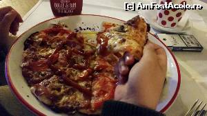 [P02] pizza » foto by rmnk
 - 
<span class="allrVoted glyphicon glyphicon-heart hidden" id="av558113"></span>
<a class="m-l-10 hidden" id="sv558113" onclick="voting_Foto_DelVot(,558113,6927)" role="button">șterge vot <span class="glyphicon glyphicon-remove"></span></a>
<a id="v9558113" class=" c-red"  onclick="voting_Foto_SetVot(558113)" role="button"><span class="glyphicon glyphicon-heart-empty"></span> <b>LIKE</b> = Votează poza</a> <img class="hidden"  id="f558113W9" src="/imagini/loader.gif" border="0" /><span class="AjErrMes hidden" id="e558113ErM"></span>