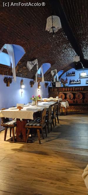 [P19] Masă arenjată, și parțial, barul. » foto by tata123 🔱
 - 
<span class="allrVoted glyphicon glyphicon-heart hidden" id="av1517216"></span>
<a class="m-l-10 hidden" id="sv1517216" onclick="voting_Foto_DelVot(,1517216,6927)" role="button">șterge vot <span class="glyphicon glyphicon-remove"></span></a>
<a id="v91517216" class=" c-red"  onclick="voting_Foto_SetVot(1517216)" role="button"><span class="glyphicon glyphicon-heart-empty"></span> <b>LIKE</b> = Votează poza</a> <img class="hidden"  id="f1517216W9" src="/imagini/loader.gif" border="0" /><span class="AjErrMes hidden" id="e1517216ErM"></span>