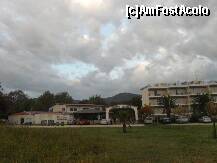 [P20] Sarti Beach Superior,privit de la sosea,cu spatele la plaja,intr-o dimineata cu nori. » foto by georgiana
 - 
<span class="allrVoted glyphicon glyphicon-heart hidden" id="av150508"></span>
<a class="m-l-10 hidden" id="sv150508" onclick="voting_Foto_DelVot(,150508,6941)" role="button">șterge vot <span class="glyphicon glyphicon-remove"></span></a>
<a id="v9150508" class=" c-red"  onclick="voting_Foto_SetVot(150508)" role="button"><span class="glyphicon glyphicon-heart-empty"></span> <b>LIKE</b> = Votează poza</a> <img class="hidden"  id="f150508W9" src="/imagini/loader.gif" border="0" /><span class="AjErrMes hidden" id="e150508ErM"></span>
