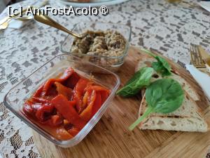 [P33] Conacul Archia; restaurant » foto by crismis
 - 
<span class="allrVoted glyphicon glyphicon-heart hidden" id="av1415903"></span>
<a class="m-l-10 hidden" id="sv1415903" onclick="voting_Foto_DelVot(,1415903,6942)" role="button">șterge vot <span class="glyphicon glyphicon-remove"></span></a>
<a id="v91415903" class=" c-red"  onclick="voting_Foto_SetVot(1415903)" role="button"><span class="glyphicon glyphicon-heart-empty"></span> <b>LIKE</b> = Votează poza</a> <img class="hidden"  id="f1415903W9" src="/imagini/loader.gif" border="0" /><span class="AjErrMes hidden" id="e1415903ErM"></span>
