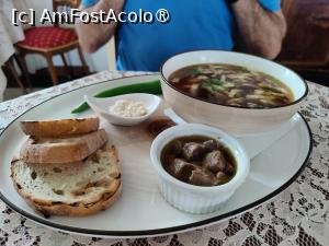 [P34] Conacul Archia; restaurant » foto by crismis
 - 
<span class="allrVoted glyphicon glyphicon-heart hidden" id="av1415904"></span>
<a class="m-l-10 hidden" id="sv1415904" onclick="voting_Foto_DelVot(,1415904,6942)" role="button">șterge vot <span class="glyphicon glyphicon-remove"></span></a>
<a id="v91415904" class=" c-red"  onclick="voting_Foto_SetVot(1415904)" role="button"><span class="glyphicon glyphicon-heart-empty"></span> <b>LIKE</b> = Votează poza</a> <img class="hidden"  id="f1415904W9" src="/imagini/loader.gif" border="0" /><span class="AjErrMes hidden" id="e1415904ErM"></span>