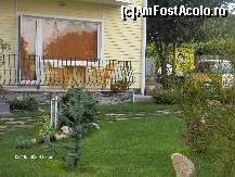 [P03] Balconul nostru si o parte din curte » foto by verobutterfly
 - 
<span class="allrVoted glyphicon glyphicon-heart hidden" id="av116420"></span>
<a class="m-l-10 hidden" id="sv116420" onclick="voting_Foto_DelVot(,116420,6957)" role="button">șterge vot <span class="glyphicon glyphicon-remove"></span></a>
<a id="v9116420" class=" c-red"  onclick="voting_Foto_SetVot(116420)" role="button"><span class="glyphicon glyphicon-heart-empty"></span> <b>LIKE</b> = Votează poza</a> <img class="hidden"  id="f116420W9" src="/imagini/loader.gif" border="0" /><span class="AjErrMes hidden" id="e116420ErM"></span>