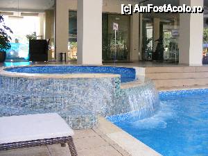 [P12] Jacuzzi si piscina interioara » foto by cossty
 - 
<span class="allrVoted glyphicon glyphicon-heart hidden" id="av460861"></span>
<a class="m-l-10 hidden" id="sv460861" onclick="voting_Foto_DelVot(,460861,6960)" role="button">șterge vot <span class="glyphicon glyphicon-remove"></span></a>
<a id="v9460861" class=" c-red"  onclick="voting_Foto_SetVot(460861)" role="button"><span class="glyphicon glyphicon-heart-empty"></span> <b>LIKE</b> = Votează poza</a> <img class="hidden"  id="f460861W9" src="/imagini/loader.gif" border="0" /><span class="AjErrMes hidden" id="e460861ErM"></span>