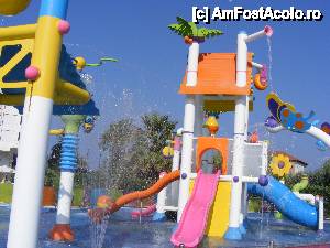 [P04] Splash Park 2 » foto by cossty
 - 
<span class="allrVoted glyphicon glyphicon-heart hidden" id="av460853"></span>
<a class="m-l-10 hidden" id="sv460853" onclick="voting_Foto_DelVot(,460853,6960)" role="button">șterge vot <span class="glyphicon glyphicon-remove"></span></a>
<a id="v9460853" class=" c-red"  onclick="voting_Foto_SetVot(460853)" role="button"><span class="glyphicon glyphicon-heart-empty"></span> <b>LIKE</b> = Votează poza</a> <img class="hidden"  id="f460853W9" src="/imagini/loader.gif" border="0" /><span class="AjErrMes hidden" id="e460853ErM"></span>