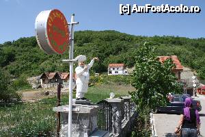 [P16] Invitatia la restaurantul Căuniţa. In weekend este plin de automobilişti şi motociclişti » foto by timis
 - 
<span class="allrVoted glyphicon glyphicon-heart hidden" id="av426150"></span>
<a class="m-l-10 hidden" id="sv426150" onclick="voting_Foto_DelVot(,426150,6972)" role="button">șterge vot <span class="glyphicon glyphicon-remove"></span></a>
<a id="v9426150" class=" c-red"  onclick="voting_Foto_SetVot(426150)" role="button"><span class="glyphicon glyphicon-heart-empty"></span> <b>LIKE</b> = Votează poza</a> <img class="hidden"  id="f426150W9" src="/imagini/loader.gif" border="0" /><span class="AjErrMes hidden" id="e426150ErM"></span>