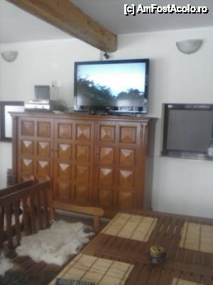 [P04] imi place mobilierul din lemn masiv si blanurile naturale de pe banci » foto by olimpiuoradeanu
 - 
<span class="allrVoted glyphicon glyphicon-heart hidden" id="av493942"></span>
<a class="m-l-10 hidden" id="sv493942" onclick="voting_Foto_DelVot(,493942,6991)" role="button">șterge vot <span class="glyphicon glyphicon-remove"></span></a>
<a id="v9493942" class=" c-red"  onclick="voting_Foto_SetVot(493942)" role="button"><span class="glyphicon glyphicon-heart-empty"></span> <b>LIKE</b> = Votează poza</a> <img class="hidden"  id="f493942W9" src="/imagini/loader.gif" border="0" /><span class="AjErrMes hidden" id="e493942ErM"></span>