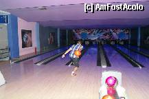 [P01] Sala Space Bowling Center, Kallithea » foto by sim0nica
 - 
<span class="allrVoted glyphicon glyphicon-heart hidden" id="av331299"></span>
<a class="m-l-10 hidden" id="sv331299" onclick="voting_Foto_DelVot(,331299,7004)" role="button">șterge vot <span class="glyphicon glyphicon-remove"></span></a>
<a id="v9331299" class=" c-red"  onclick="voting_Foto_SetVot(331299)" role="button"><span class="glyphicon glyphicon-heart-empty"></span> <b>LIKE</b> = Votează poza</a> <img class="hidden"  id="f331299W9" src="/imagini/loader.gif" border="0" /><span class="AjErrMes hidden" id="e331299ErM"></span>