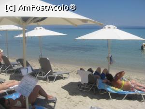 [P03] Plaja din Kallitheea, apa marii e linistita, ca a unui lac fara sfarsit » foto by dorgo
 - 
<span class="allrVoted glyphicon glyphicon-heart hidden" id="av888636"></span>
<a class="m-l-10 hidden" id="sv888636" onclick="voting_Foto_DelVot(,888636,7004)" role="button">șterge vot <span class="glyphicon glyphicon-remove"></span></a>
<a id="v9888636" class=" c-red"  onclick="voting_Foto_SetVot(888636)" role="button"><span class="glyphicon glyphicon-heart-empty"></span> <b>LIKE</b> = Votează poza</a> <img class="hidden"  id="f888636W9" src="/imagini/loader.gif" border="0" /><span class="AjErrMes hidden" id="e888636ErM"></span>