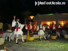 [P12] frumosi si talentati dansatorii de la seara greceasca! » foto by sandu.53
 - 
<span class="allrVoted glyphicon glyphicon-heart hidden" id="av141381"></span>
<a class="m-l-10 hidden" id="sv141381" onclick="voting_Foto_DelVot(,141381,7004)" role="button">șterge vot <span class="glyphicon glyphicon-remove"></span></a>
<a id="v9141381" class=" c-red"  onclick="voting_Foto_SetVot(141381)" role="button"><span class="glyphicon glyphicon-heart-empty"></span> <b>LIKE</b> = Votează poza</a> <img class="hidden"  id="f141381W9" src="/imagini/loader.gif" border="0" /><span class="AjErrMes hidden" id="e141381ErM"></span>
