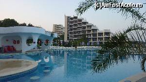 [P07] piscina de la Gergana » foto by elee
 - 
<span class="allrVoted glyphicon glyphicon-heart hidden" id="av544053"></span>
<a class="m-l-10 hidden" id="sv544053" onclick="voting_Foto_DelVot(,544053,7039)" role="button">șterge vot <span class="glyphicon glyphicon-remove"></span></a>
<a id="v9544053" class=" c-red"  onclick="voting_Foto_SetVot(544053)" role="button"><span class="glyphicon glyphicon-heart-empty"></span> <b>LIKE</b> = Votează poza</a> <img class="hidden"  id="f544053W9" src="/imagini/loader.gif" border="0" /><span class="AjErrMes hidden" id="e544053ErM"></span>
