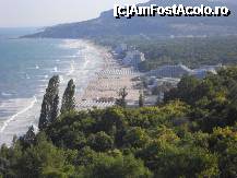 [P42] Albena văzută de pe un deal din apropiere. » foto by Flaviu
 - 
<span class="allrVoted glyphicon glyphicon-heart hidden" id="av250636"></span>
<a class="m-l-10 hidden" id="sv250636" onclick="voting_Foto_DelVot(,250636,7039)" role="button">șterge vot <span class="glyphicon glyphicon-remove"></span></a>
<a id="v9250636" class=" c-red"  onclick="voting_Foto_SetVot(250636)" role="button"><span class="glyphicon glyphicon-heart-empty"></span> <b>LIKE</b> = Votează poza</a> <img class="hidden"  id="f250636W9" src="/imagini/loader.gif" border="0" /><span class="AjErrMes hidden" id="e250636ErM"></span>