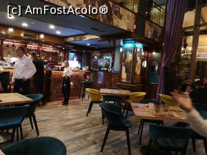 [P18] Parte din interior și din bar » foto by crismis
 - 
<span class="allrVoted glyphicon glyphicon-heart hidden" id="av1084362"></span>
<a class="m-l-10 hidden" id="sv1084362" onclick="voting_Foto_DelVot(,1084362,7051)" role="button">șterge vot <span class="glyphicon glyphicon-remove"></span></a>
<a id="v91084362" class=" c-red"  onclick="voting_Foto_SetVot(1084362)" role="button"><span class="glyphicon glyphicon-heart-empty"></span> <b>LIKE</b> = Votează poza</a> <img class="hidden"  id="f1084362W9" src="/imagini/loader.gif" border="0" /><span class="AjErrMes hidden" id="e1084362ErM"></span>