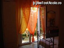 [P13] Iesirea din camera catre masuta din gradina » foto by pink_gabi*
 - 
<span class="allrVoted glyphicon glyphicon-heart hidden" id="av119841"></span>
<a class="m-l-10 hidden" id="sv119841" onclick="voting_Foto_DelVot(,119841,7054)" role="button">șterge vot <span class="glyphicon glyphicon-remove"></span></a>
<a id="v9119841" class=" c-red"  onclick="voting_Foto_SetVot(119841)" role="button"><span class="glyphicon glyphicon-heart-empty"></span> <b>LIKE</b> = Votează poza</a> <img class="hidden"  id="f119841W9" src="/imagini/loader.gif" border="0" /><span class="AjErrMes hidden" id="e119841ErM"></span>