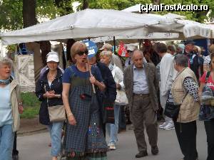 [P111] Cetatea Belgrad - la intrarea în parcul Kalemegdan, o ghidă le povestește turiștilor din grupul ei despre ceea ce urmează să viziteze » foto by Dragoș_MD
 - 
<span class="allrVoted glyphicon glyphicon-heart hidden" id="av624233"></span>
<a class="m-l-10 hidden" id="sv624233" onclick="voting_Foto_DelVot(,624233,7062)" role="button">șterge vot <span class="glyphicon glyphicon-remove"></span></a>
<a id="v9624233" class=" c-red"  onclick="voting_Foto_SetVot(624233)" role="button"><span class="glyphicon glyphicon-heart-empty"></span> <b>LIKE</b> = Votează poza</a> <img class="hidden"  id="f624233W9" src="/imagini/loader.gif" border="0" /><span class="AjErrMes hidden" id="e624233ErM"></span>