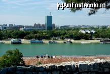 [P39] Parcul Kalemegdan - vedere din titicar asupra Novi Beograd.  » foto by ariciu*
 - 
<span class="allrVoted glyphicon glyphicon-heart hidden" id="av469280"></span>
<a class="m-l-10 hidden" id="sv469280" onclick="voting_Foto_DelVot(,469280,7062)" role="button">șterge vot <span class="glyphicon glyphicon-remove"></span></a>
<a id="v9469280" class=" c-red"  onclick="voting_Foto_SetVot(469280)" role="button"><span class="glyphicon glyphicon-heart-empty"></span> <b>LIKE</b> = Votează poza</a> <img class="hidden"  id="f469280W9" src="/imagini/loader.gif" border="0" /><span class="AjErrMes hidden" id="e469280ErM"></span>