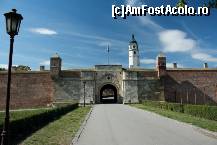 [P55] Parcul Kalemegdan - Poarta Stambul » foto by ariciu*
 - 
<span class="allrVoted glyphicon glyphicon-heart hidden" id="av469296"></span>
<a class="m-l-10 hidden" id="sv469296" onclick="voting_Foto_DelVot(,469296,7062)" role="button">șterge vot <span class="glyphicon glyphicon-remove"></span></a>
<a id="v9469296" class=" c-red"  onclick="voting_Foto_SetVot(469296)" role="button"><span class="glyphicon glyphicon-heart-empty"></span> <b>LIKE</b> = Votează poza</a> <img class="hidden"  id="f469296W9" src="/imagini/loader.gif" border="0" /><span class="AjErrMes hidden" id="e469296ErM"></span>