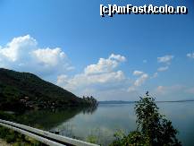 [P08] În depărtare... am zărit Cetatea Golubac.  » foto by ariciu*
 - 
<span class="allrVoted glyphicon glyphicon-heart hidden" id="av469249"></span>
<a class="m-l-10 hidden" id="sv469249" onclick="voting_Foto_DelVot(,469249,7062)" role="button">șterge vot <span class="glyphicon glyphicon-remove"></span></a>
<a id="v9469249" class=" c-red"  onclick="voting_Foto_SetVot(469249)" role="button"><span class="glyphicon glyphicon-heart-empty"></span> <b>LIKE</b> = Votează poza</a> <img class="hidden"  id="f469249W9" src="/imagini/loader.gif" border="0" /><span class="AjErrMes hidden" id="e469249ErM"></span>