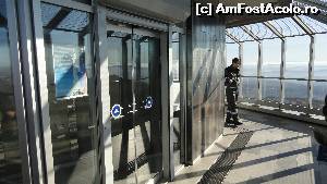 [P28] Belgrad: liftul care ne-a urcat pana sus, sa putem admira orasul de la inaltime » foto by zuftim
 - 
<span class="allrVoted glyphicon glyphicon-heart hidden" id="av583146"></span>
<a class="m-l-10 hidden" id="sv583146" onclick="voting_Foto_DelVot(,583146,7062)" role="button">șterge vot <span class="glyphicon glyphicon-remove"></span></a>
<a id="v9583146" class=" c-red"  onclick="voting_Foto_SetVot(583146)" role="button"><span class="glyphicon glyphicon-heart-empty"></span> <b>LIKE</b> = Votează poza</a> <img class="hidden"  id="f583146W9" src="/imagini/loader.gif" border="0" /><span class="AjErrMes hidden" id="e583146ErM"></span>