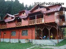 [P03] Cabana Valea Neagra vazuta din curte » foto by corinne
 - 
<span class="allrVoted glyphicon glyphicon-heart hidden" id="av120776"></span>
<a class="m-l-10 hidden" id="sv120776" onclick="voting_Foto_DelVot(,120776,7079)" role="button">șterge vot <span class="glyphicon glyphicon-remove"></span></a>
<a id="v9120776" class=" c-red"  onclick="voting_Foto_SetVot(120776)" role="button"><span class="glyphicon glyphicon-heart-empty"></span> <b>LIKE</b> = Votează poza</a> <img class="hidden"  id="f120776W9" src="/imagini/loader.gif" border="0" /><span class="AjErrMes hidden" id="e120776ErM"></span>