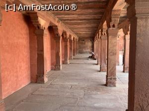[P38] Fahtepur Sikri » foto by AZE
 - 
<span class="allrVoted glyphicon glyphicon-heart hidden" id="av1436671"></span>
<a class="m-l-10 hidden" id="sv1436671" onclick="voting_Foto_DelVot(,1436671,7081)" role="button">șterge vot <span class="glyphicon glyphicon-remove"></span></a>
<a id="v91436671" class=" c-red"  onclick="voting_Foto_SetVot(1436671)" role="button"><span class="glyphicon glyphicon-heart-empty"></span> <b>LIKE</b> = Votează poza</a> <img class="hidden"  id="f1436671W9" src="/imagini/loader.gif" border="0" /><span class="AjErrMes hidden" id="e1436671ErM"></span>
