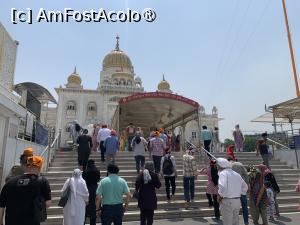 [P11] Gurdwara Bangla Sahib,intrare » foto by AZE
 - 
<span class="allrVoted glyphicon glyphicon-heart hidden" id="av1426637"></span>
<a class="m-l-10 hidden" id="sv1426637" onclick="voting_Foto_DelVot(,1426637,7091)" role="button">șterge vot <span class="glyphicon glyphicon-remove"></span></a>
<a id="v91426637" class=" c-red"  onclick="voting_Foto_SetVot(1426637)" role="button"><span class="glyphicon glyphicon-heart-empty"></span> <b>LIKE</b> = Votează poza</a> <img class="hidden"  id="f1426637W9" src="/imagini/loader.gif" border="0" /><span class="AjErrMes hidden" id="e1426637ErM"></span>