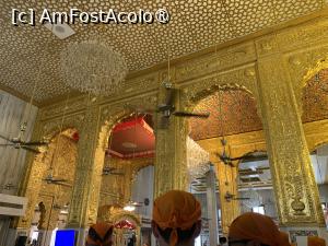 [P22] Gurdwara Bangla Sahib,interior » foto by AZE
 - 
<span class="allrVoted glyphicon glyphicon-heart hidden" id="av1426648"></span>
<a class="m-l-10 hidden" id="sv1426648" onclick="voting_Foto_DelVot(,1426648,7091)" role="button">șterge vot <span class="glyphicon glyphicon-remove"></span></a>
<a id="v91426648" class=" c-red"  onclick="voting_Foto_SetVot(1426648)" role="button"><span class="glyphicon glyphicon-heart-empty"></span> <b>LIKE</b> = Votează poza</a> <img class="hidden"  id="f1426648W9" src="/imagini/loader.gif" border="0" /><span class="AjErrMes hidden" id="e1426648ErM"></span>