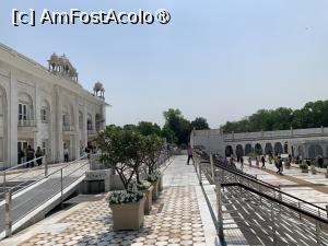 [P29] Gurdwara Bangla Sahib,curte » foto by AZE
 - 
<span class="allrVoted glyphicon glyphicon-heart hidden" id="av1426655"></span>
<a class="m-l-10 hidden" id="sv1426655" onclick="voting_Foto_DelVot(,1426655,7091)" role="button">șterge vot <span class="glyphicon glyphicon-remove"></span></a>
<a id="v91426655" class=" c-red"  onclick="voting_Foto_SetVot(1426655)" role="button"><span class="glyphicon glyphicon-heart-empty"></span> <b>LIKE</b> = Votează poza</a> <img class="hidden"  id="f1426655W9" src="/imagini/loader.gif" border="0" /><span class="AjErrMes hidden" id="e1426655ErM"></span>