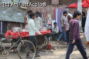[P15] Secvență stradală din Old Delhi.  » foto by glcitizen
 - 
<span class="allrVoted glyphicon glyphicon-heart hidden" id="av845559"></span>
<a class="m-l-10 hidden" id="sv845559" onclick="voting_Foto_DelVot(,845559,7091)" role="button">șterge vot <span class="glyphicon glyphicon-remove"></span></a>
<a id="v9845559" class=" c-red"  onclick="voting_Foto_SetVot(845559)" role="button"><span class="glyphicon glyphicon-heart-empty"></span> <b>LIKE</b> = Votează poza</a> <img class="hidden"  id="f845559W9" src="/imagini/loader.gif" border="0" /><span class="AjErrMes hidden" id="e845559ErM"></span>
