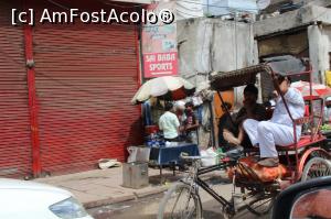 [P03] Secvențe de viață în Vechiul Delhi.  » foto by glcitizen
 - 
<span class="allrVoted glyphicon glyphicon-heart hidden" id="av858066"></span>
<a class="m-l-10 hidden" id="sv858066" onclick="voting_Foto_DelVot(,858066,7091)" role="button">șterge vot <span class="glyphicon glyphicon-remove"></span></a>
<a id="v9858066" class=" c-red"  onclick="voting_Foto_SetVot(858066)" role="button"><span class="glyphicon glyphicon-heart-empty"></span> <b>LIKE</b> = Votează poza</a> <img class="hidden"  id="f858066W9" src="/imagini/loader.gif" border="0" /><span class="AjErrMes hidden" id="e858066ErM"></span>