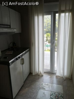 [P02] Aici se vede și chestiunea din gresie de care ziceam că te puteai împiedica, pentru că era un pic în relief » foto by fra
 - 
<span class="allrVoted glyphicon glyphicon-heart hidden" id="av1131424"></span>
<a class="m-l-10 hidden" id="sv1131424" onclick="voting_Foto_DelVot(,1131424,7102)" role="button">șterge vot <span class="glyphicon glyphicon-remove"></span></a>
<a id="v91131424" class=" c-red"  onclick="voting_Foto_SetVot(1131424)" role="button"><span class="glyphicon glyphicon-heart-empty"></span> <b>LIKE</b> = Votează poza</a> <img class="hidden"  id="f1131424W9" src="/imagini/loader.gif" border="0" /><span class="AjErrMes hidden" id="e1131424ErM"></span>