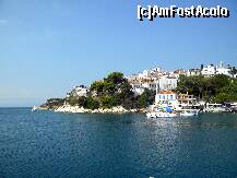 [P03] Orasul Skiathos vazut de pe vapor » foto by claudia.s
 - 
<span class="allrVoted glyphicon glyphicon-heart hidden" id="av121611"></span>
<a class="m-l-10 hidden" id="sv121611" onclick="voting_Foto_DelVot(,121611,7102)" role="button">șterge vot <span class="glyphicon glyphicon-remove"></span></a>
<a id="v9121611" class=" c-red"  onclick="voting_Foto_SetVot(121611)" role="button"><span class="glyphicon glyphicon-heart-empty"></span> <b>LIKE</b> = Votează poza</a> <img class="hidden"  id="f121611W9" src="/imagini/loader.gif" border="0" /><span class="AjErrMes hidden" id="e121611ErM"></span>