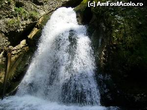 [P14] Cascada Evantai, in Cheile Galbenei » foto by Testosu'
 - 
<span class="allrVoted glyphicon glyphicon-heart hidden" id="av615790"></span>
<a class="m-l-10 hidden" id="sv615790" onclick="voting_Foto_DelVot(,615790,7135)" role="button">șterge vot <span class="glyphicon glyphicon-remove"></span></a>
<a id="v9615790" class=" c-red"  onclick="voting_Foto_SetVot(615790)" role="button"><span class="glyphicon glyphicon-heart-empty"></span> <b>LIKE</b> = Votează poza</a> <img class="hidden"  id="f615790W9" src="/imagini/loader.gif" border="0" /><span class="AjErrMes hidden" id="e615790ErM"></span>