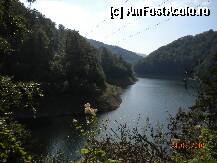 [P10] Din loc, in loc de pe drum poti admira Lacul Lesu » foto by Alina Morar
 - 
<span class="allrVoted glyphicon glyphicon-heart hidden" id="av140187"></span>
<a class="m-l-10 hidden" id="sv140187" onclick="voting_Foto_DelVot(,140187,7135)" role="button">șterge vot <span class="glyphicon glyphicon-remove"></span></a>
<a id="v9140187" class=" c-red"  onclick="voting_Foto_SetVot(140187)" role="button"><span class="glyphicon glyphicon-heart-empty"></span> <b>LIKE</b> = Votează poza</a> <img class="hidden"  id="f140187W9" src="/imagini/loader.gif" border="0" /><span class="AjErrMes hidden" id="e140187ErM"></span>