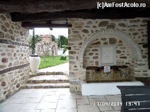 [P12] În curtea interioară se află multe locuri unde te poți relaxa, în plan secund, una dintre capele » foto by Alina53
 - 
<span class="allrVoted glyphicon glyphicon-heart hidden" id="av581987"></span>
<a class="m-l-10 hidden" id="sv581987" onclick="voting_Foto_DelVot(,581987,7150)" role="button">șterge vot <span class="glyphicon glyphicon-remove"></span></a>
<a id="v9581987" class=" c-red"  onclick="voting_Foto_SetVot(581987)" role="button"><span class="glyphicon glyphicon-heart-empty"></span> <b>LIKE</b> = Votează poza</a> <img class="hidden"  id="f581987W9" src="/imagini/loader.gif" border="0" /><span class="AjErrMes hidden" id="e581987ErM"></span>