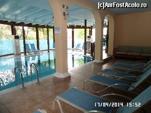[P22] Piscina interioară a hotelului Athena Pallas, cu apă încălzită » foto by Alina53
 - 
<span class="allrVoted glyphicon glyphicon-heart hidden" id="av581998"></span>
<a class="m-l-10 hidden" id="sv581998" onclick="voting_Foto_DelVot(,581998,7150)" role="button">șterge vot <span class="glyphicon glyphicon-remove"></span></a>
<a id="v9581998" class=" c-red"  onclick="voting_Foto_SetVot(581998)" role="button"><span class="glyphicon glyphicon-heart-empty"></span> <b>LIKE</b> = Votează poza</a> <img class="hidden"  id="f581998W9" src="/imagini/loader.gif" border="0" /><span class="AjErrMes hidden" id="e581998ErM"></span>