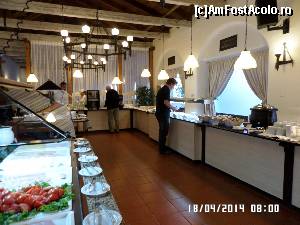 [P23] Interior al restaurantului Doxato, la ora micului dejun » foto by Alina53
 - 
<span class="allrVoted glyphicon glyphicon-heart hidden" id="av581999"></span>
<a class="m-l-10 hidden" id="sv581999" onclick="voting_Foto_DelVot(,581999,7150)" role="button">șterge vot <span class="glyphicon glyphicon-remove"></span></a>
<a id="v9581999" class=" c-red"  onclick="voting_Foto_SetVot(581999)" role="button"><span class="glyphicon glyphicon-heart-empty"></span> <b>LIKE</b> = Votează poza</a> <img class="hidden"  id="f581999W9" src="/imagini/loader.gif" border="0" /><span class="AjErrMes hidden" id="e581999ErM"></span>