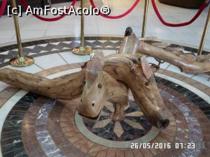 [P12] Decorul din punctul central al recepției » foto by Alina53
 - 
<span class="allrVoted glyphicon glyphicon-heart hidden" id="av765809"></span>
<a class="m-l-10 hidden" id="sv765809" onclick="voting_Foto_DelVot(,765809,7150)" role="button">șterge vot <span class="glyphicon glyphicon-remove"></span></a>
<a id="v9765809" class=" c-red"  onclick="voting_Foto_SetVot(765809)" role="button"><span class="glyphicon glyphicon-heart-empty"></span> <b>LIKE</b> = Votează poza</a> <img class="hidden"  id="f765809W9" src="/imagini/loader.gif" border="0" /><span class="AjErrMes hidden" id="e765809ErM"></span>