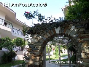 [P44] Stând de strajă...  » foto by Alina53
 - 
<span class="allrVoted glyphicon glyphicon-heart hidden" id="av765841"></span>
<a class="m-l-10 hidden" id="sv765841" onclick="voting_Foto_DelVot(,765841,7150)" role="button">șterge vot <span class="glyphicon glyphicon-remove"></span></a>
<a id="v9765841" class=" c-red"  onclick="voting_Foto_SetVot(765841)" role="button"><span class="glyphicon glyphicon-heart-empty"></span> <b>LIKE</b> = Votează poza</a> <img class="hidden"  id="f765841W9" src="/imagini/loader.gif" border="0" /><span class="AjErrMes hidden" id="e765841ErM"></span>