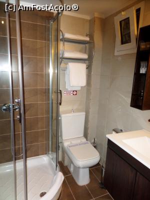 [P09] Baia cu cabina de duș » foto by Alina53
 - 
<span class="allrVoted glyphicon glyphicon-heart hidden" id="av765806"></span>
<a class="m-l-10 hidden" id="sv765806" onclick="voting_Foto_DelVot(,765806,7150)" role="button">șterge vot <span class="glyphicon glyphicon-remove"></span></a>
<a id="v9765806" class=" c-red"  onclick="voting_Foto_SetVot(765806)" role="button"><span class="glyphicon glyphicon-heart-empty"></span> <b>LIKE</b> = Votează poza</a> <img class="hidden"  id="f765806W9" src="/imagini/loader.gif" border="0" /><span class="AjErrMes hidden" id="e765806ErM"></span>