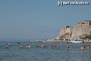 [P11] plaja Ulcinj - asa arata la prima ora a diminetii inainte sa se aglomereze.  » foto by cristi_an3000
 - 
<span class="allrVoted glyphicon glyphicon-heart hidden" id="av342332"></span>
<a class="m-l-10 hidden" id="sv342332" onclick="voting_Foto_DelVot(,342332,7153)" role="button">șterge vot <span class="glyphicon glyphicon-remove"></span></a>
<a id="v9342332" class=" c-red"  onclick="voting_Foto_SetVot(342332)" role="button"><span class="glyphicon glyphicon-heart-empty"></span> <b>LIKE</b> = Votează poza</a> <img class="hidden"  id="f342332W9" src="/imagini/loader.gif" border="0" /><span class="AjErrMes hidden" id="e342332ErM"></span>