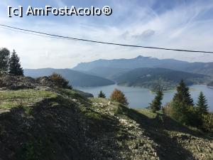 [P18] Ceahlăul, văzut de pe malul Lacului » foto by Yersinia Pestis
 - 
<span class="allrVoted glyphicon glyphicon-heart hidden" id="av1198318"></span>
<a class="m-l-10 hidden" id="sv1198318" onclick="voting_Foto_DelVot(,1198318,7157)" role="button">șterge vot <span class="glyphicon glyphicon-remove"></span></a>
<a id="v91198318" class=" c-red"  onclick="voting_Foto_SetVot(1198318)" role="button"><span class="glyphicon glyphicon-heart-empty"></span> <b>LIKE</b> = Votează poza</a> <img class="hidden"  id="f1198318W9" src="/imagini/loader.gif" border="0" /><span class="AjErrMes hidden" id="e1198318ErM"></span>