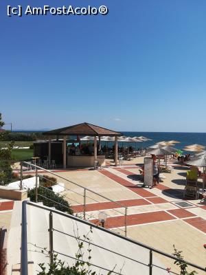 [P17] Barul de la piscina » foto by olteanul2010
 - 
<span class="allrVoted glyphicon glyphicon-heart hidden" id="av1006820"></span>
<a class="m-l-10 hidden" id="sv1006820" onclick="voting_Foto_DelVot(,1006820,7182)" role="button">șterge vot <span class="glyphicon glyphicon-remove"></span></a>
<a id="v91006820" class=" c-red"  onclick="voting_Foto_SetVot(1006820)" role="button"><span class="glyphicon glyphicon-heart-empty"></span> <b>LIKE</b> = Votează poza</a> <img class="hidden"  id="f1006820W9" src="/imagini/loader.gif" border="0" /><span class="AjErrMes hidden" id="e1006820ErM"></span>