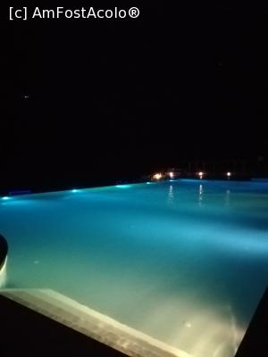 [P19] Piscina noaptea » foto by olteanul2010
 - 
<span class="allrVoted glyphicon glyphicon-heart hidden" id="av1006823"></span>
<a class="m-l-10 hidden" id="sv1006823" onclick="voting_Foto_DelVot(,1006823,7182)" role="button">șterge vot <span class="glyphicon glyphicon-remove"></span></a>
<a id="v91006823" class=" c-red"  onclick="voting_Foto_SetVot(1006823)" role="button"><span class="glyphicon glyphicon-heart-empty"></span> <b>LIKE</b> = Votează poza</a> <img class="hidden"  id="f1006823W9" src="/imagini/loader.gif" border="0" /><span class="AjErrMes hidden" id="e1006823ErM"></span>
