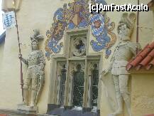 [P13] Ornamente in exteriorul castelului Hohenschwangau » foto by doina_c24
 - 
<span class="allrVoted glyphicon glyphicon-heart hidden" id="av209362"></span>
<a class="m-l-10 hidden" id="sv209362" onclick="voting_Foto_DelVot(,209362,7186)" role="button">șterge vot <span class="glyphicon glyphicon-remove"></span></a>
<a id="v9209362" class=" c-red"  onclick="voting_Foto_SetVot(209362)" role="button"><span class="glyphicon glyphicon-heart-empty"></span> <b>LIKE</b> = Votează poza</a> <img class="hidden"  id="f209362W9" src="/imagini/loader.gif" border="0" /><span class="AjErrMes hidden" id="e209362ErM"></span>